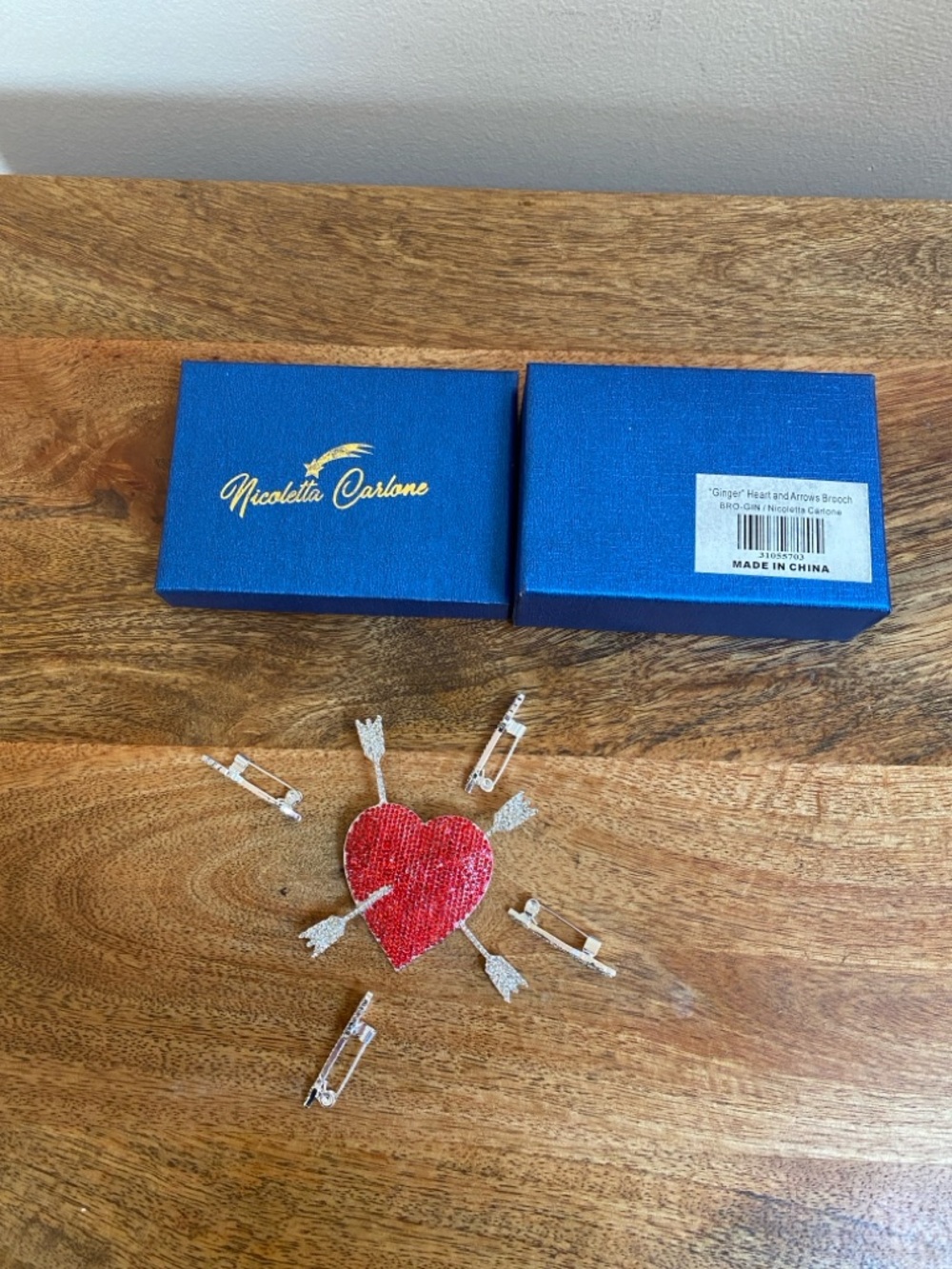 $49 Nicoletta Carlone Ginger Rogers Heart and Arrows Rhinestone Brooch Pin